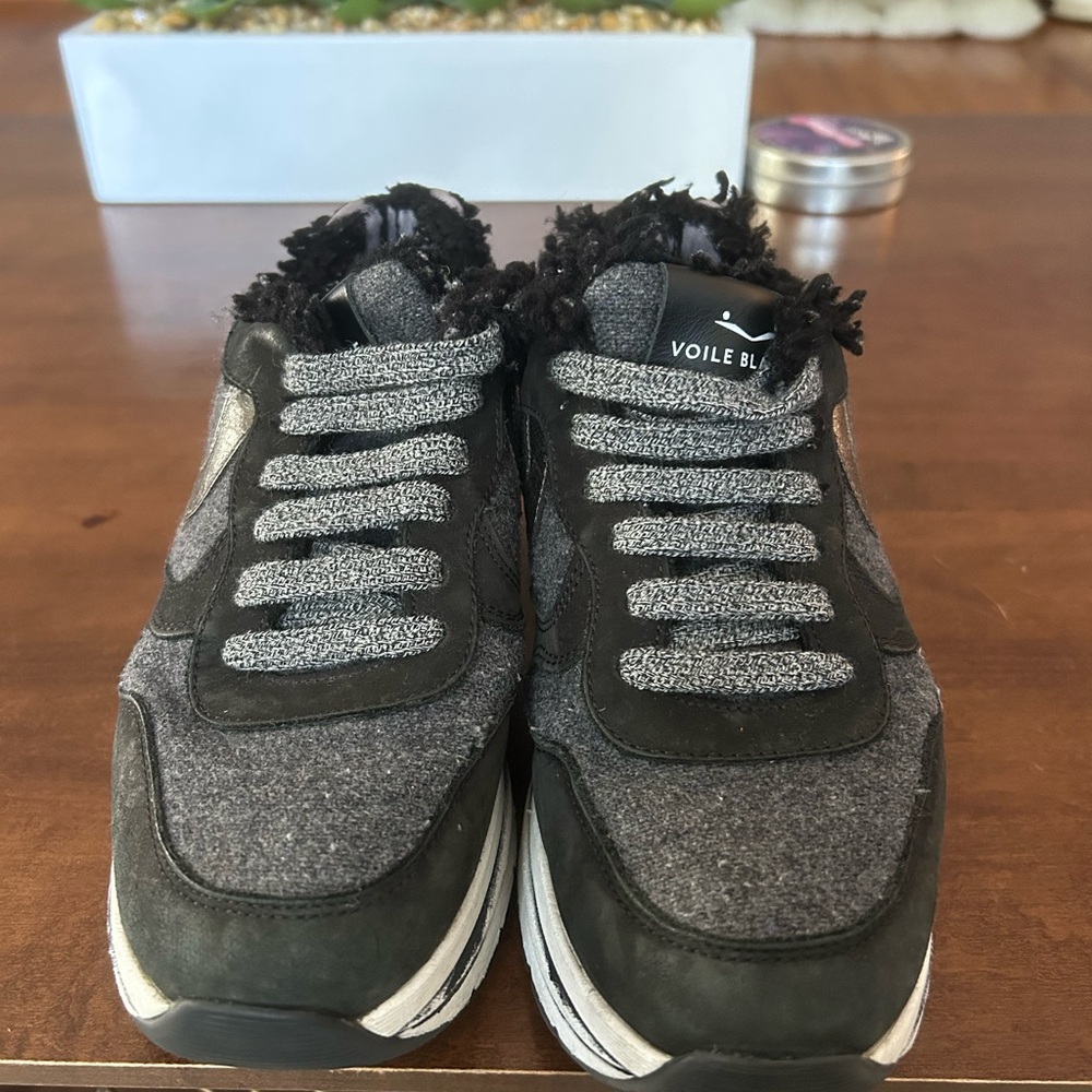 Voile Blanche Kids Charcoal and Black Sneakers